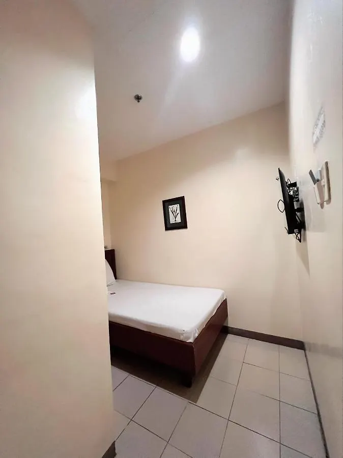 Blue Velvet Hotel -Cm Recto Davao
